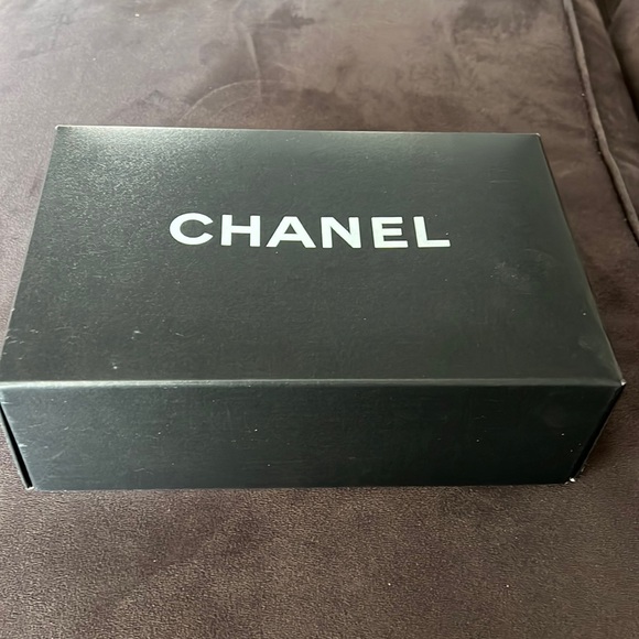 authentic CHANEL Lambskin Quilted Mini Rectangular Flap in Black - Picture 6 of 14